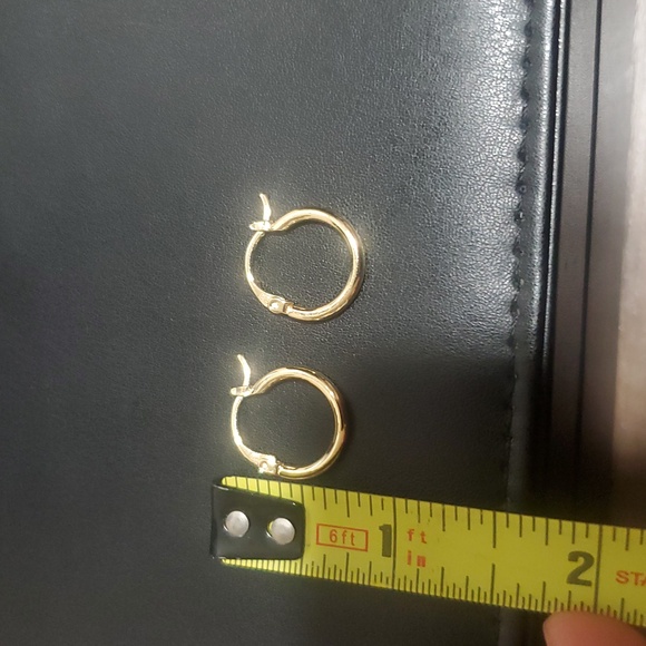 Elegant Gold Hoop Earrings - Picture 2 of 2